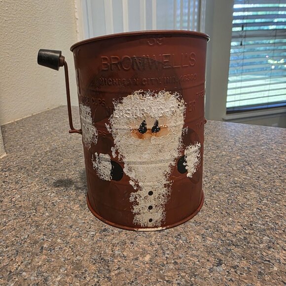 Handpainted Christmas Santa Flour Sifter Red White Holiday Kitchen Decor Gift - Picture 1 of 9